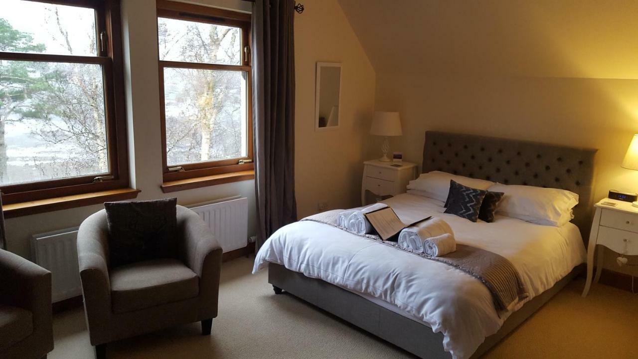 Breton House Bed & Breakfast Portree Bagian luar foto