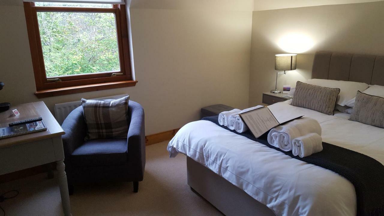 Breton House Bed & Breakfast Portree Bagian luar foto